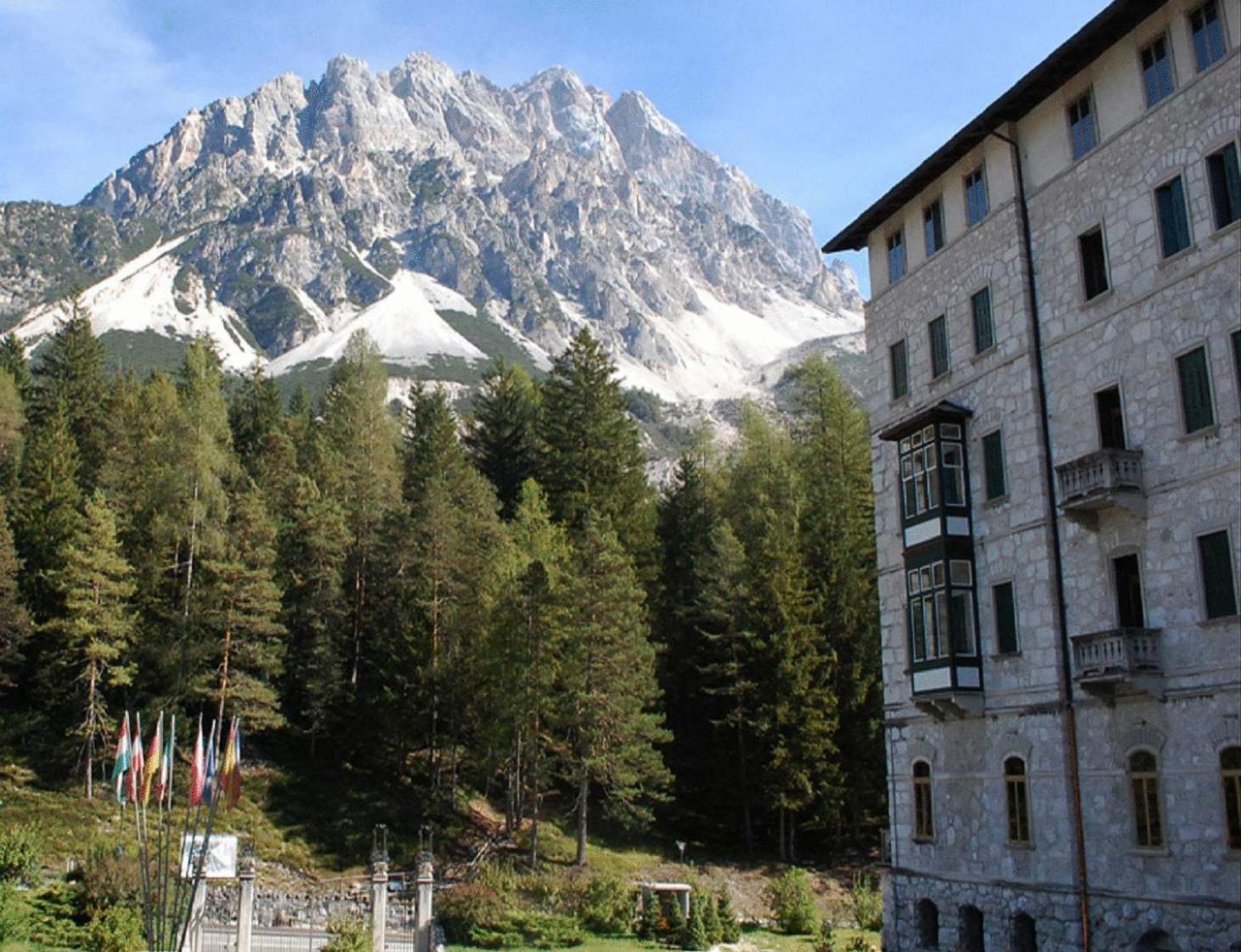 Th Borca Di Cadore - Park Hotel Des Dolomites Екстер'єр фото
