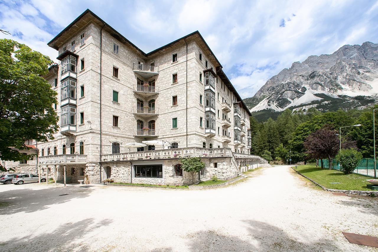 Th Borca Di Cadore - Park Hotel Des Dolomites Екстер'єр фото